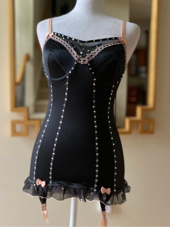 Victoria's Secret Other - Victoria's Secret Vintage Y2K  "Sexy Little Things" garter slip Bustier 34B